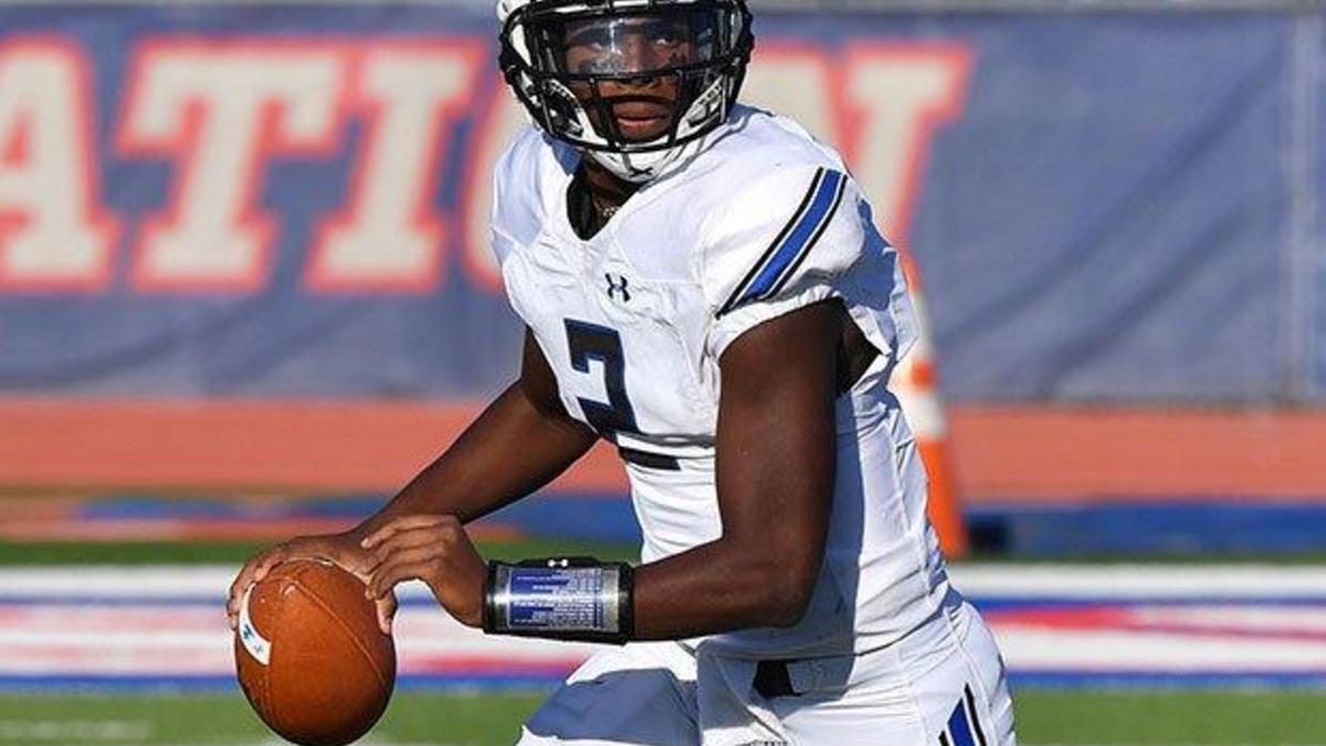 Shedeur Sanders, son of Deion Sanders, staying at Trinity Christian for