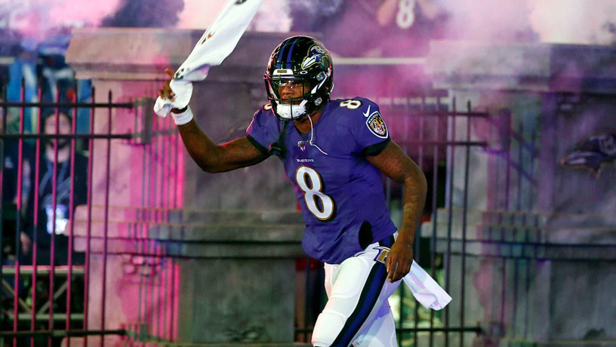 Lamar Jackson Wins AFC Offensive Player of the Month