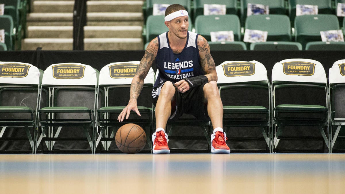 Where is Delonte West now and what happened to him?