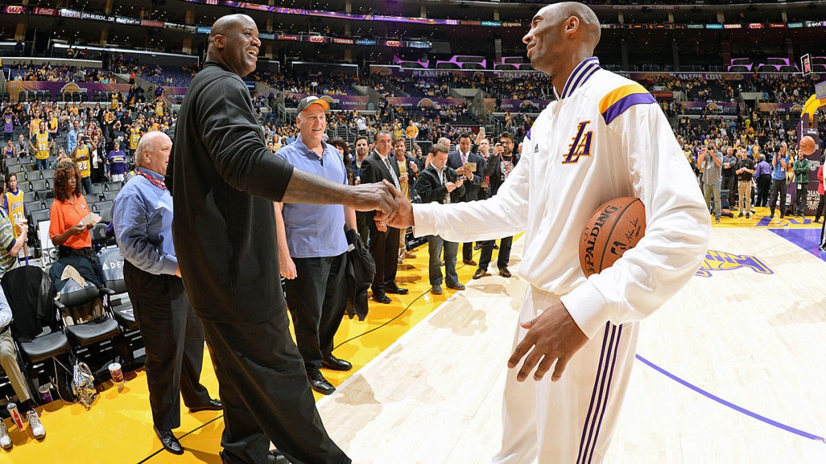 Kobe congratulates Shaq on HOF induction