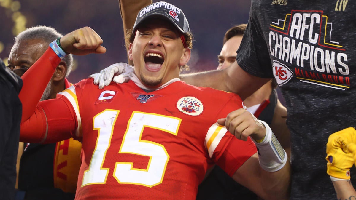 Super Bowl 2020 Patrick Mahomes Is Rolling Out One Of The Best Postseasons By A Quarterback In Nfl History Cbssports Com