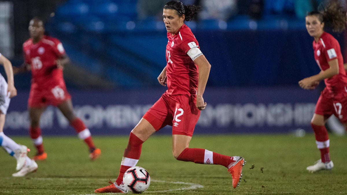Christine Sinclair breaks record for most international soccer goals