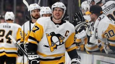 NHL: Pittsburgh Penguins at Boston Bruins