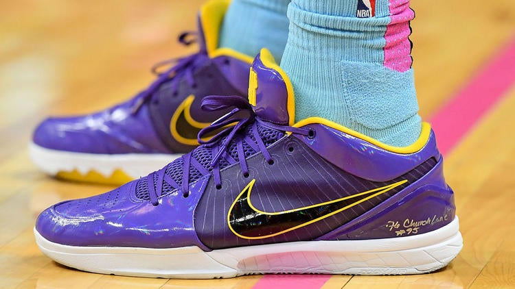 lebron kobe tribute shoes