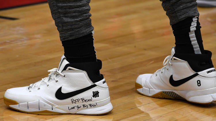 shoes kobe gave lebron