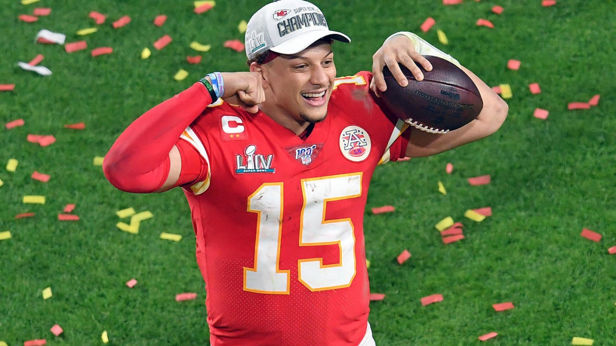 Super Bowl 2020: Chiefs' Patrick Mahomes fulfills dream, visits Disney  World seven years after prescient tweet 