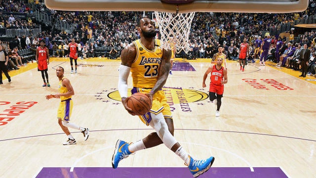 LeBron James' reverse dunk against Rockets captured in stunning photo -  