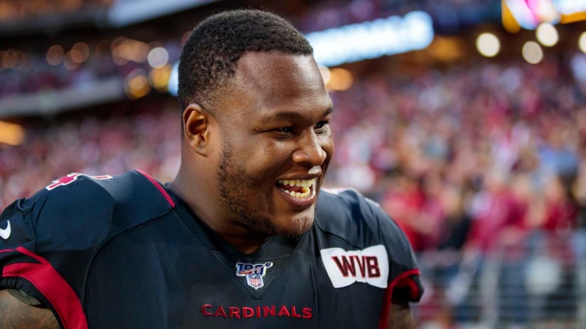 Cardinals Extend LT D.J. Humphries