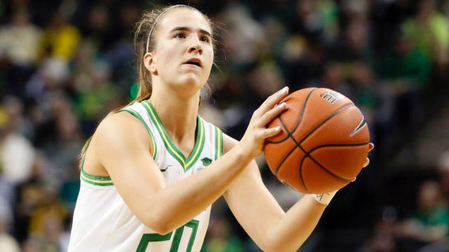 Sabrina Ionescu joins HQ after winning the Naismith Player of the Year Award.