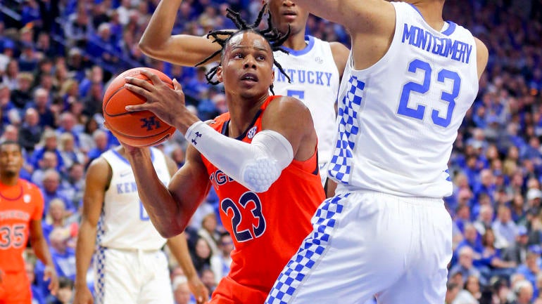 NCAA Basketball: Auburn at Kentucky
