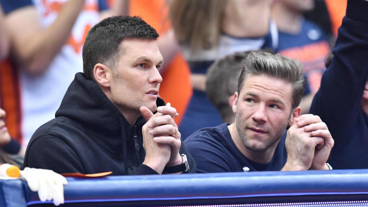 Julian Edelman says Tom Brady is coming back while sitting next to him at a  college basketball game 