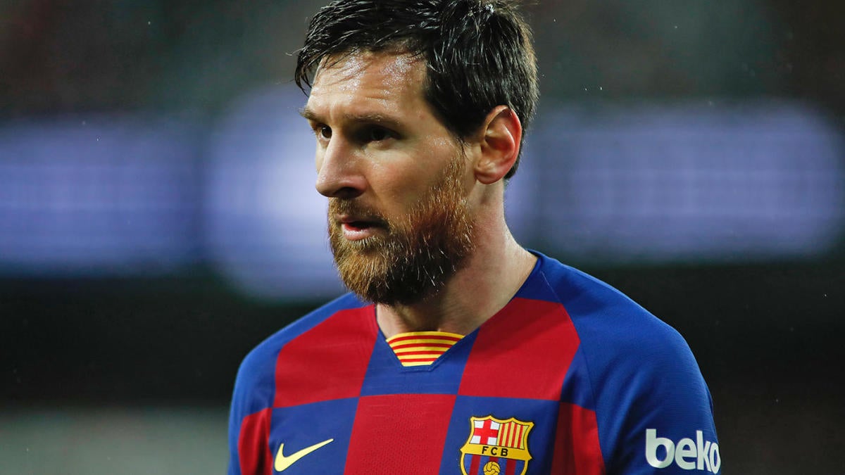 Lionel Messi upset with Barcelona as contract talks stall, per report - CBS Sports