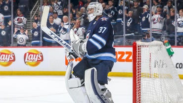 hellebuyck.jpg