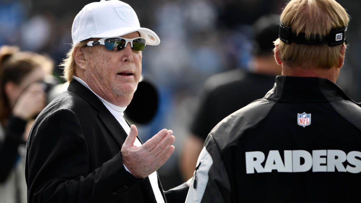 Raiders owner doesn't expect any fans at Las Vegas games, says 'I won't go  if the fans can't' 