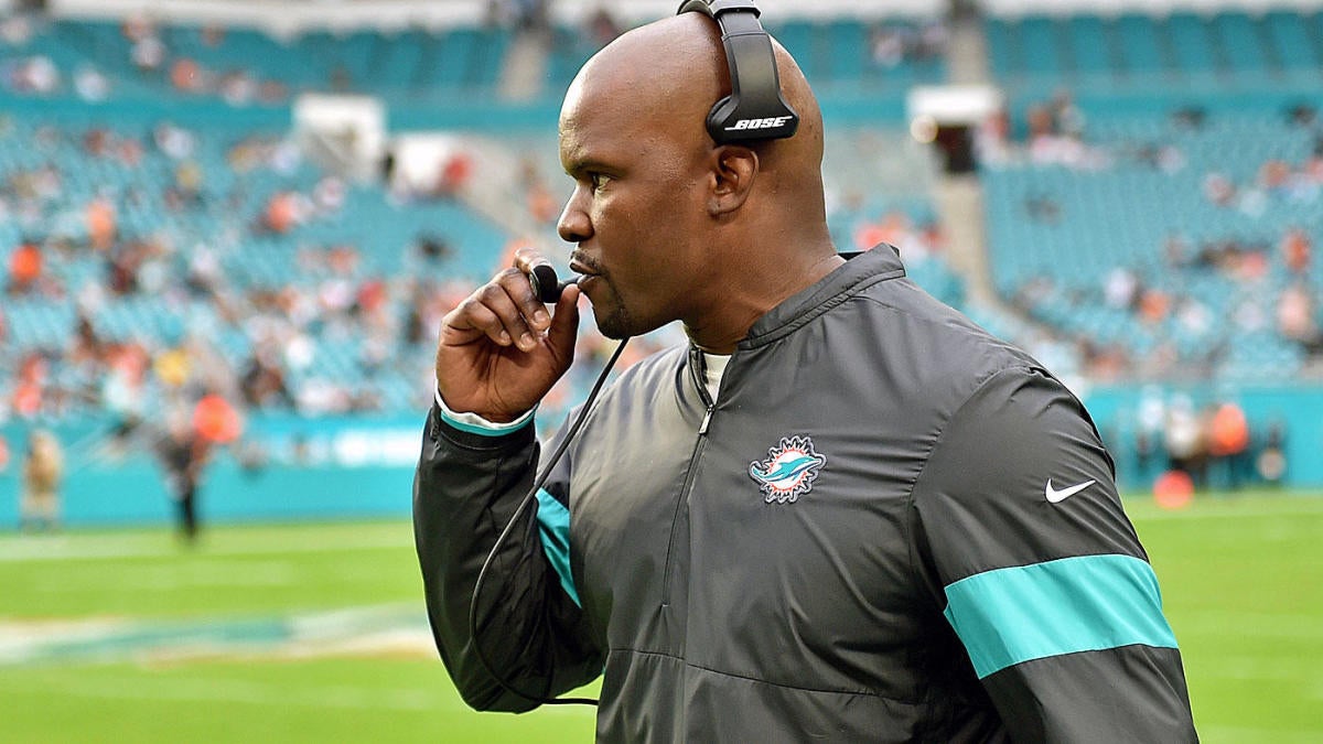 Bengals, Miami Dolphins brawl, and Brian Flores stands up for players