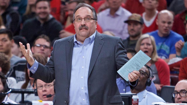 Stan Van Gundy Wouldn T Want To Coach Extremely Dysfunctional Knicks Says Nets Job Is Better Cbssports Com