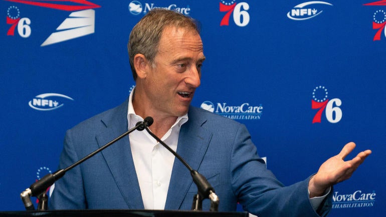 NBA: Philadelphia 76ers-Barkley Statue