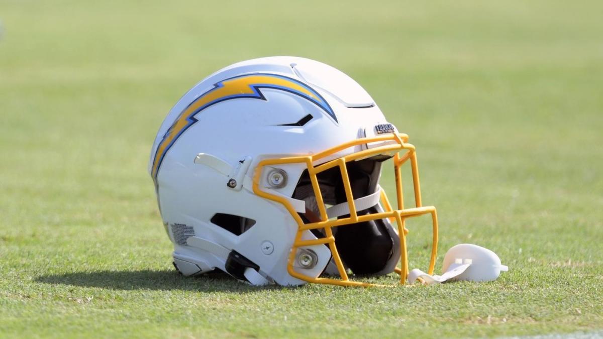 2020 Chargers uniform reveal