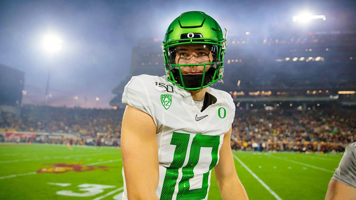 Campbell Trophy: Oregon Ducks QB Justin Herbert wins Academic Heisman