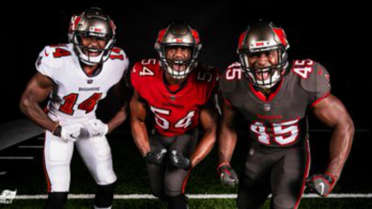 Buccaneers unveil new all-red uniforms for Nike Color Rush and Thursday  Night Football - Bucs Nation