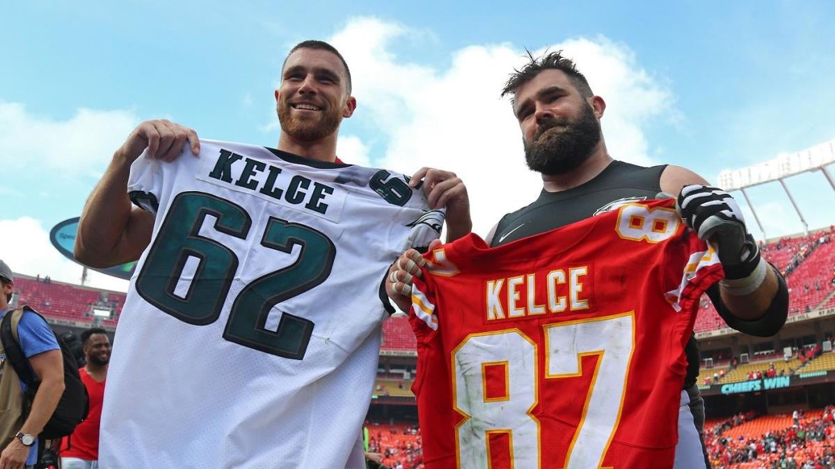 Ibu dari Jason Kelce dan Travis Kelce pergi ke pertandingan playoff Eagles dan Chiefs pada hari Minggu