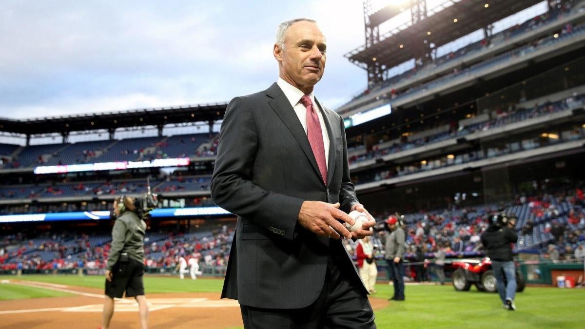 Rob Manfred warns 2020 MLB season could shut down without improvement in COVID-19 containment, per report - CBS Sports