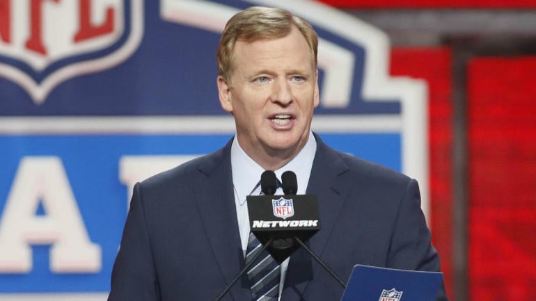 roger-goodell-draft.jpg