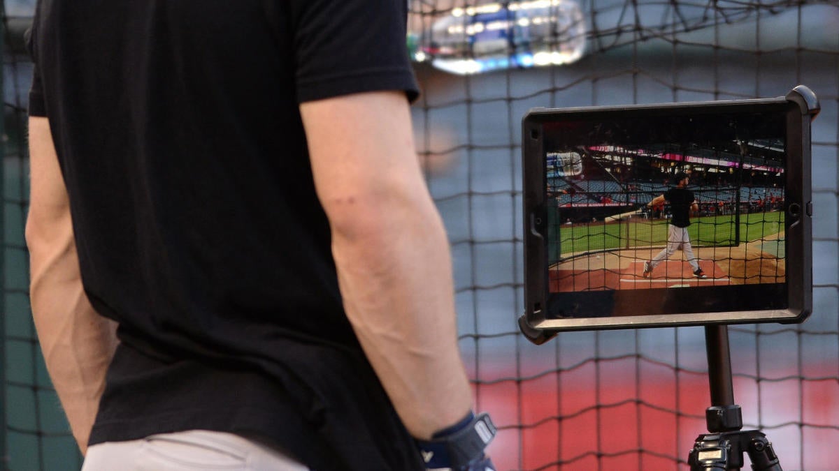 Red Sox pledge to 'fully cooperate' with MLB investigation of replay room  use