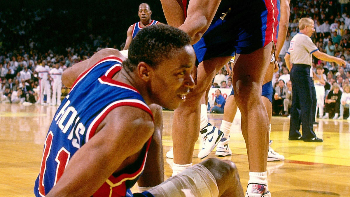 NBA Hall of Famer Isiah Thomas reunited with All-Star Game MVP trophy