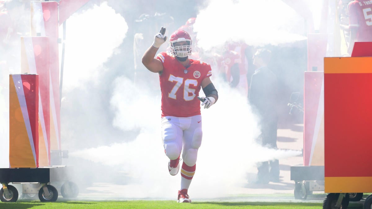 Doctor, sailor, Super Bowl contender: Laurent Duvernay-Tardif's