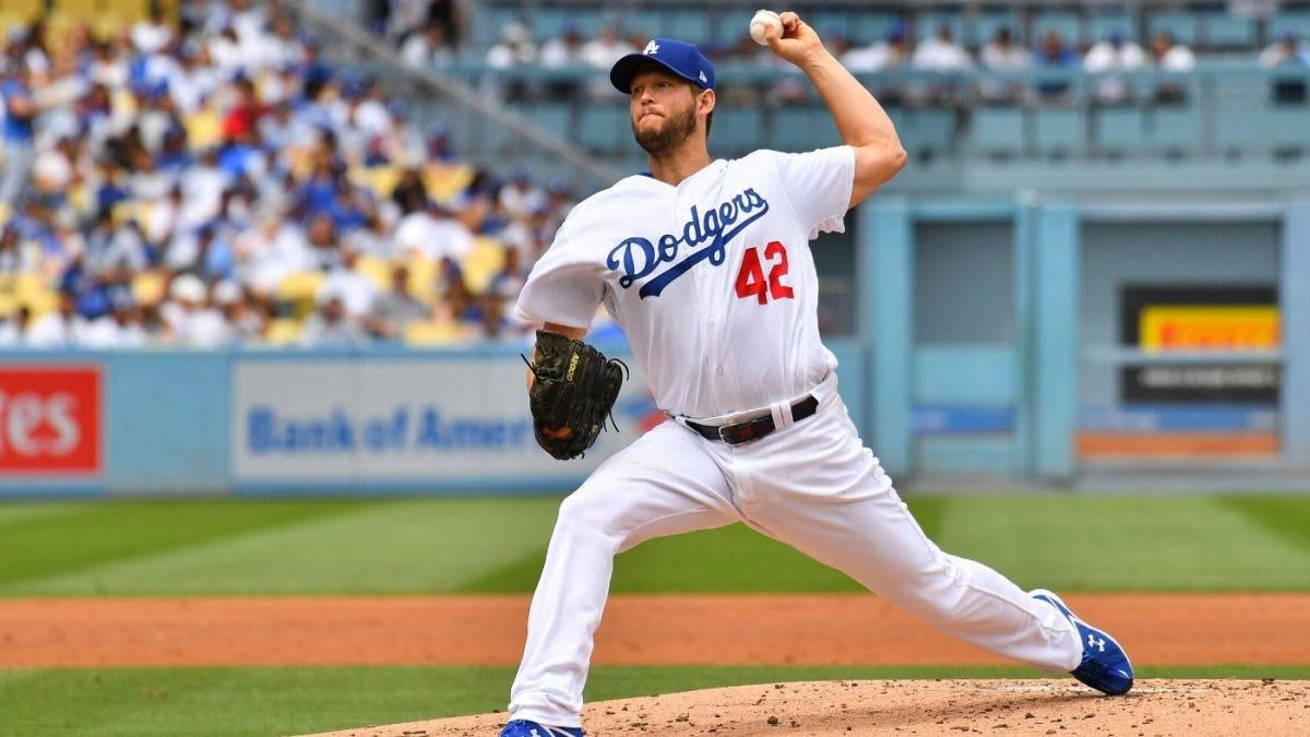 Dodgers opening day first pitch: Valenzuela, Orel Hershiser, Eric