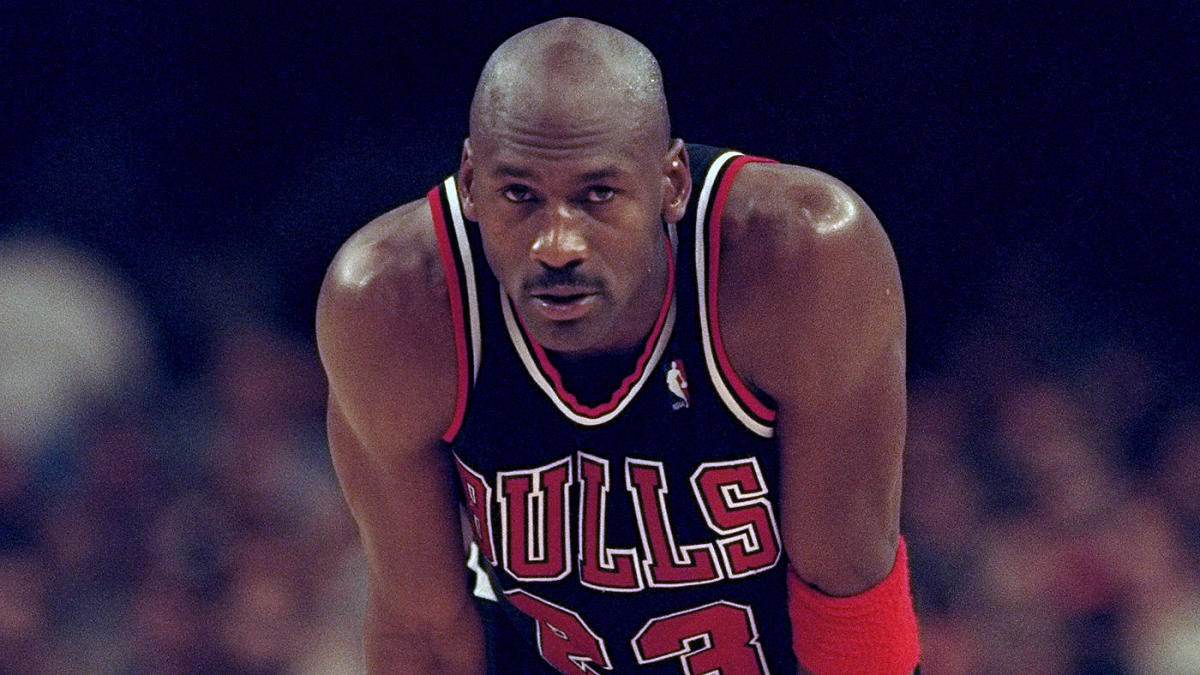 Michael vs. Hakeem Olajuwon: Imagining a Bulls-Rockets NBA matchup never got to see - CBSSports.com