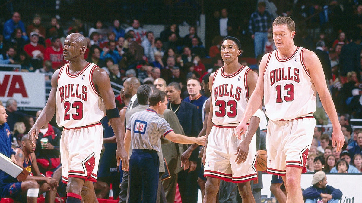NBA: Michael Jordan and Luc Longley involved in heated argument