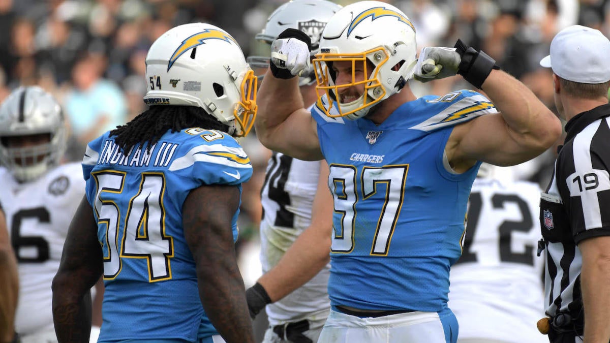 Philip Rivers feasts on struggling Raiders defense 