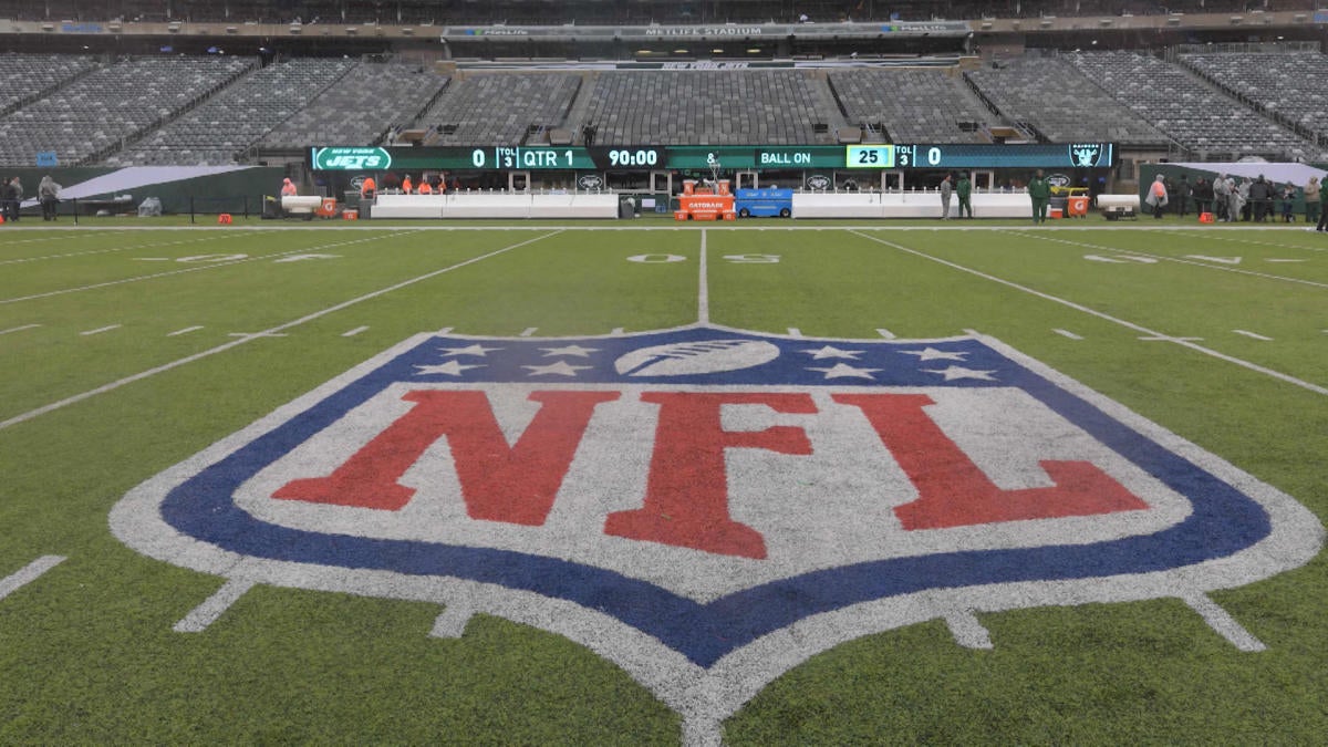 Nfl Nflpa Agree To Date For Start Of Training Camp With Shortened Preseason Expected Per Report Cbssports Com