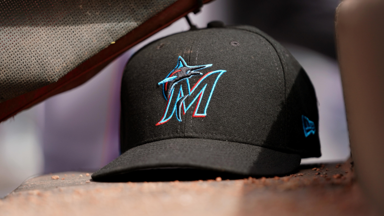 marlins-hat.png