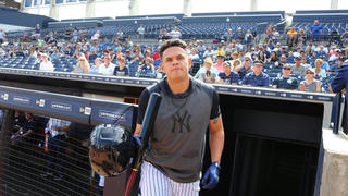 Yankees bit by injury bug again; Gio Urshela, Jonathan Loaisiga