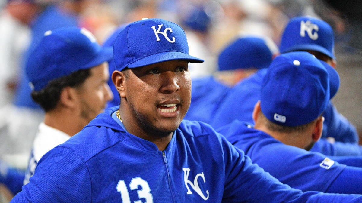 Houston Astros: 3 reasons to pry Salvador Perez away from the Royals