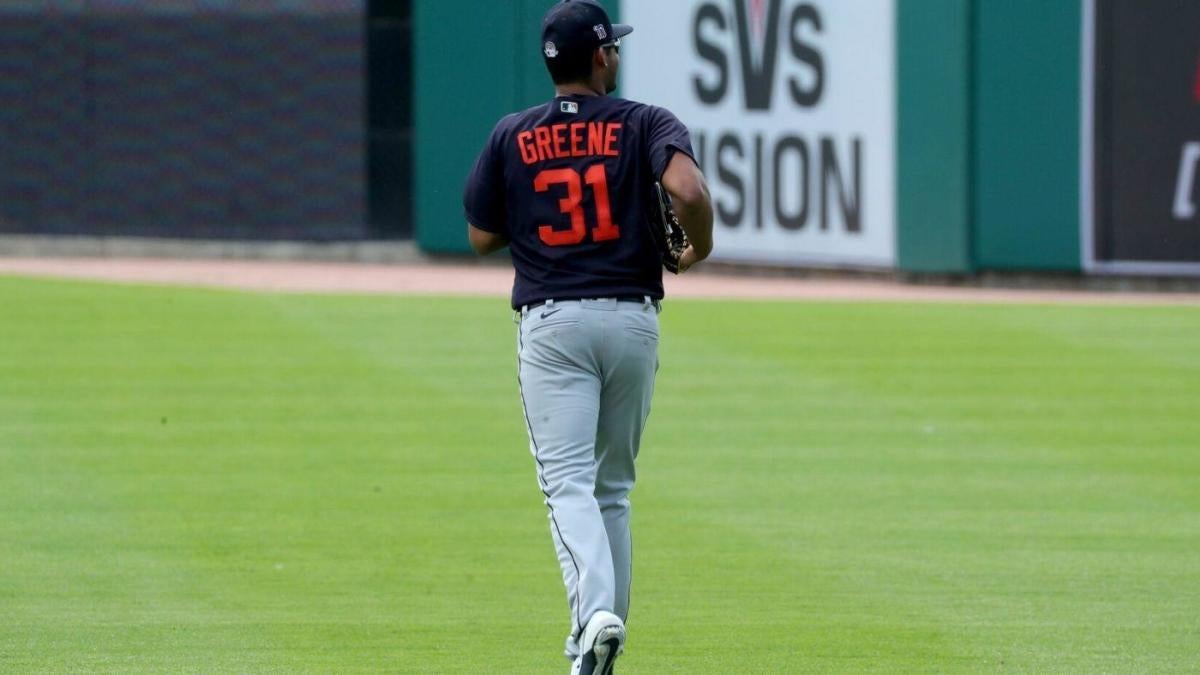 Watch this amazing catch by Detroit Tigers outfielder Riley Greene