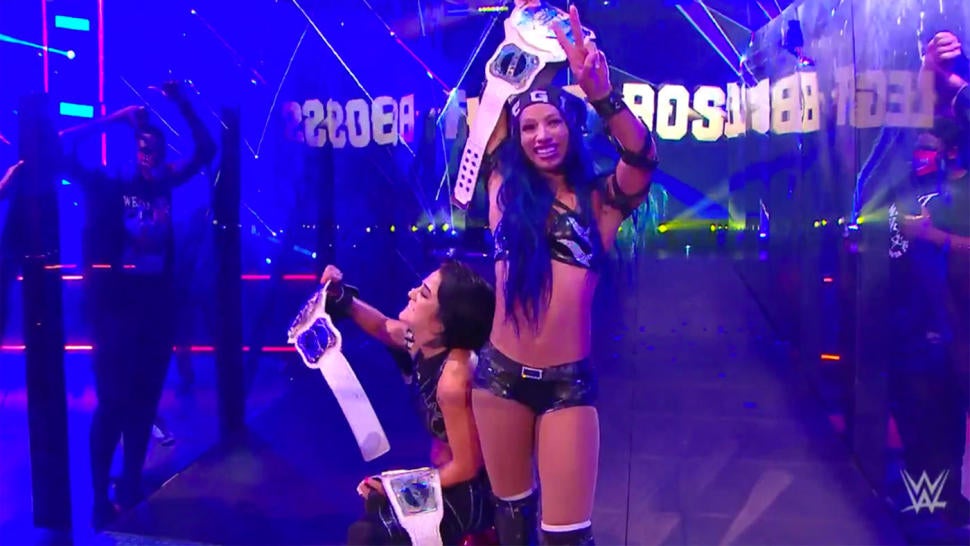 sasha-banks-bayley-wwe.jpg