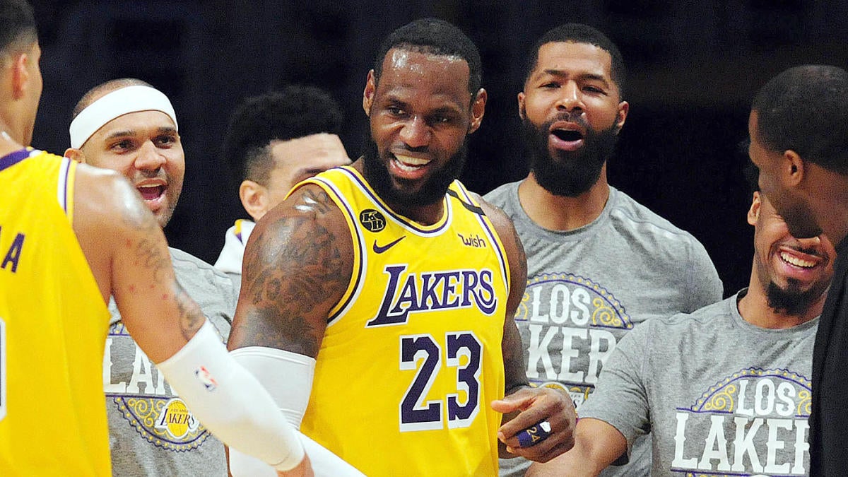 Lebron James Chimes In On Mvp Race Says His Play And Lakers Success This Season Make Him Worthy Of Award Cbssports Com