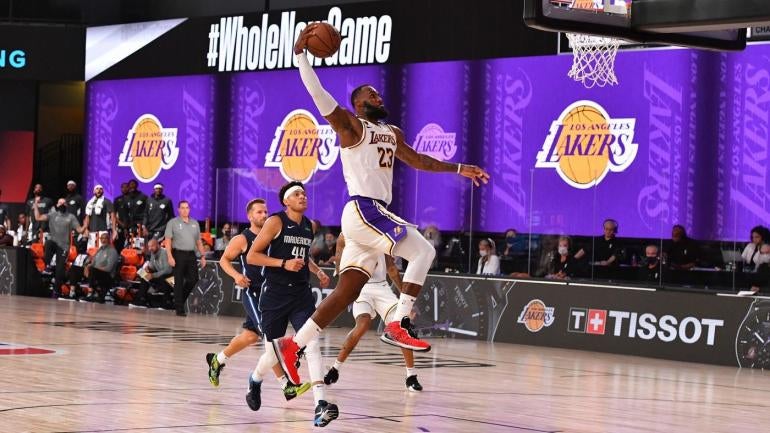 Dallas Mavericks v Los Angeles Lakers