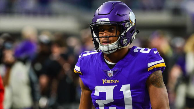 NFL: Arizona Cardinals at Minnesota Vikings