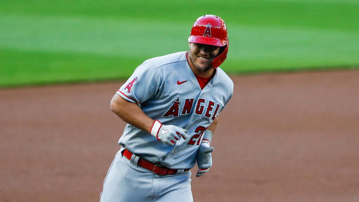 Mike Trout Wallpaper to spruce up your phone display. : r/angelsbaseball