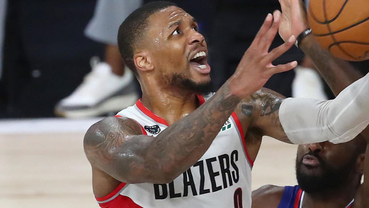 Damian Lillard Hangs 51 On Sixers Continues To Make All Time Great Performances Look Casual Cbssports Com