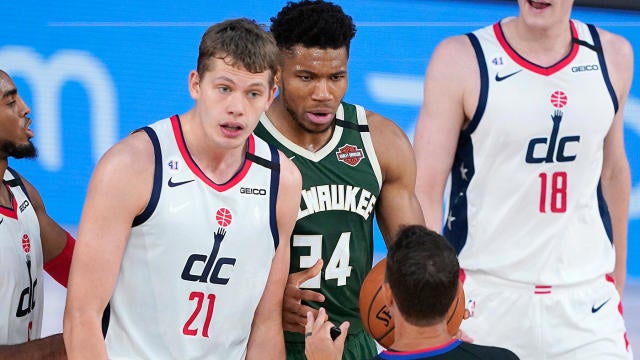 Giannis Antetokounmpo suspended final seeding game for headbutt ...