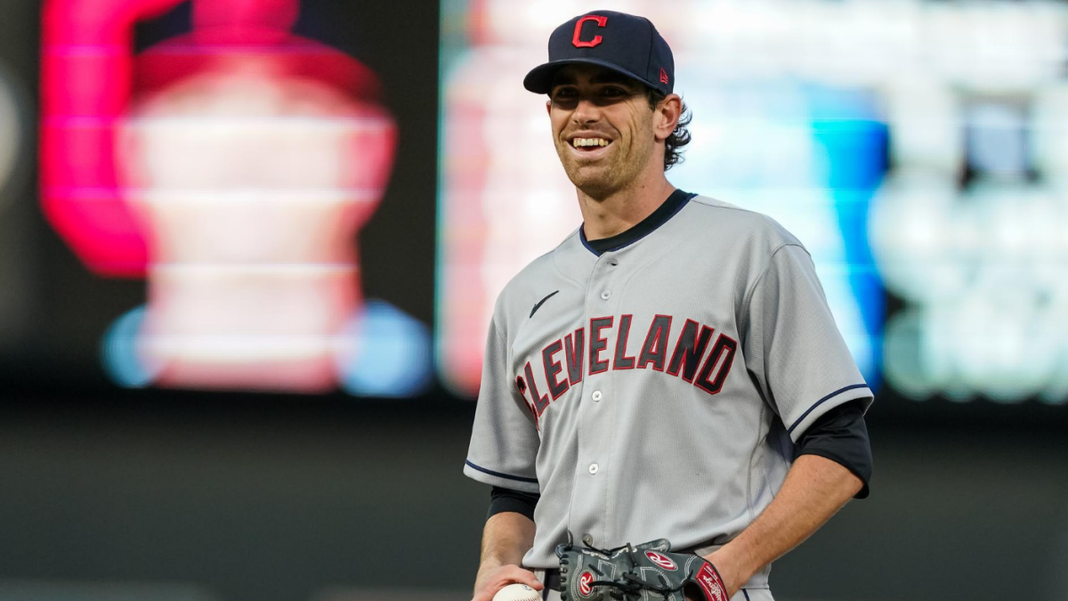 Shane Bieber wins AL Cy Young unanimously after dominant 2020 season 