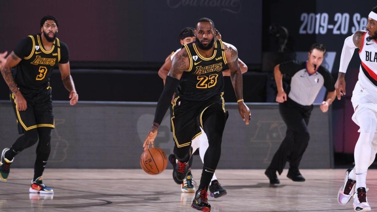 Lakers Vs Trail Blazers Score Takeaways Los Angeles Dominates Portland To Take 3 1 Lead On Kobe Bryant Day Cbssports Com