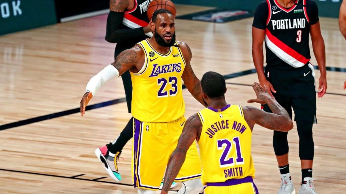 Lakers Vs Trail Blazers Score Takeaways Lebron Anthony Davis Have Huge Nights In Closeout Game 5 Win Cbssports Com