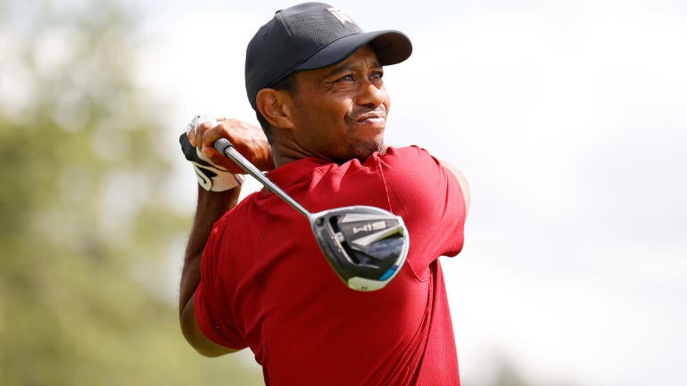 tiger-woods-red-sunday-bmw.jpg